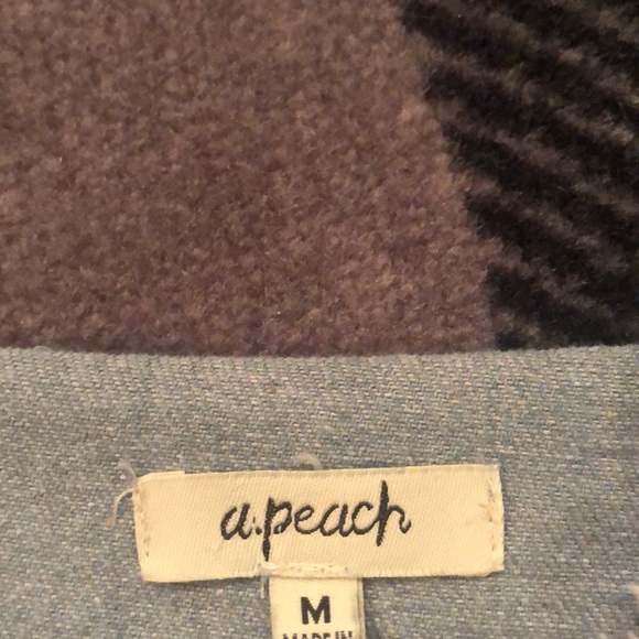 denim off shoulder top with embroidered flowers - Picture 3 of 3